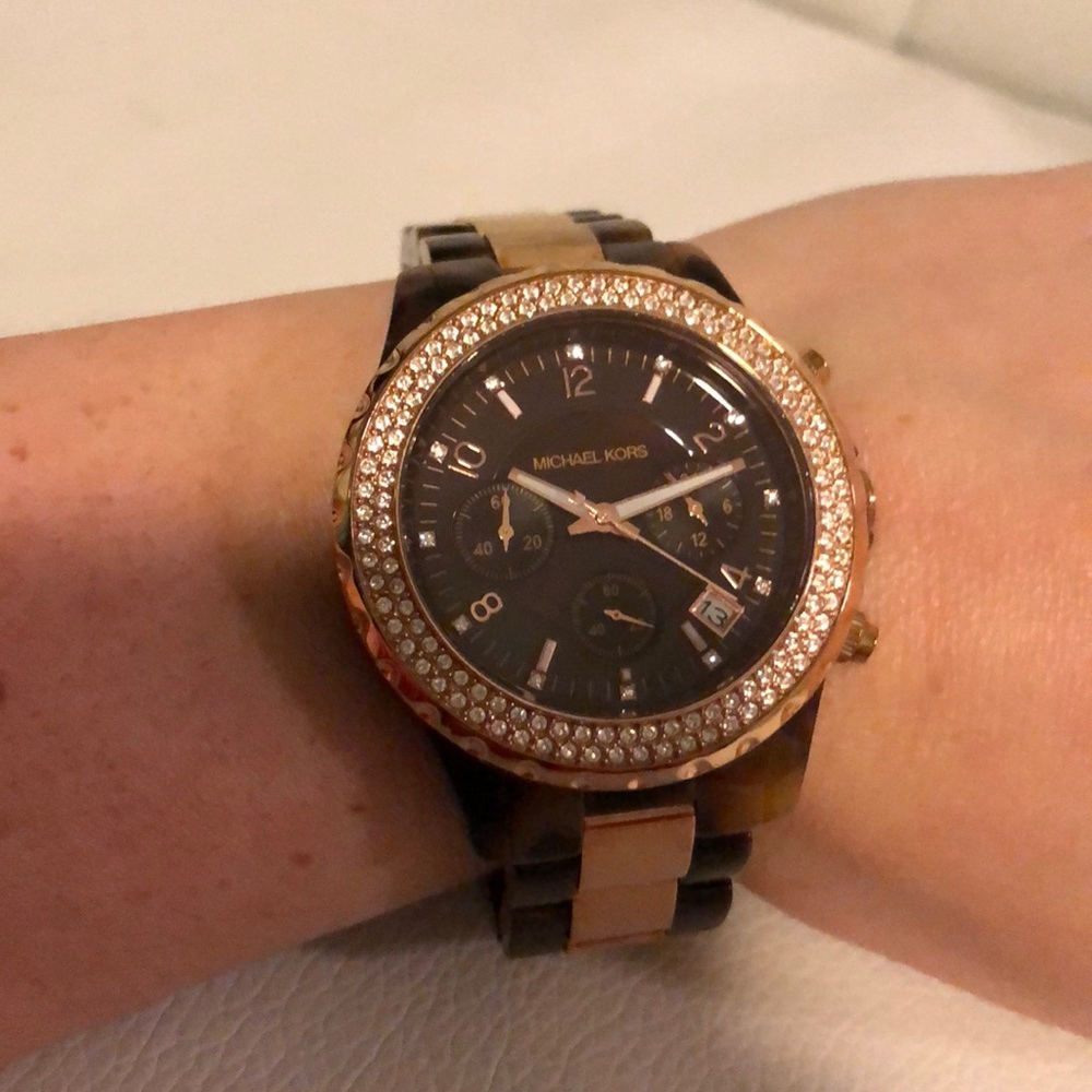 Michael Kors Tortoise Rhinestone Rose tone watch - Picture 7 of 8